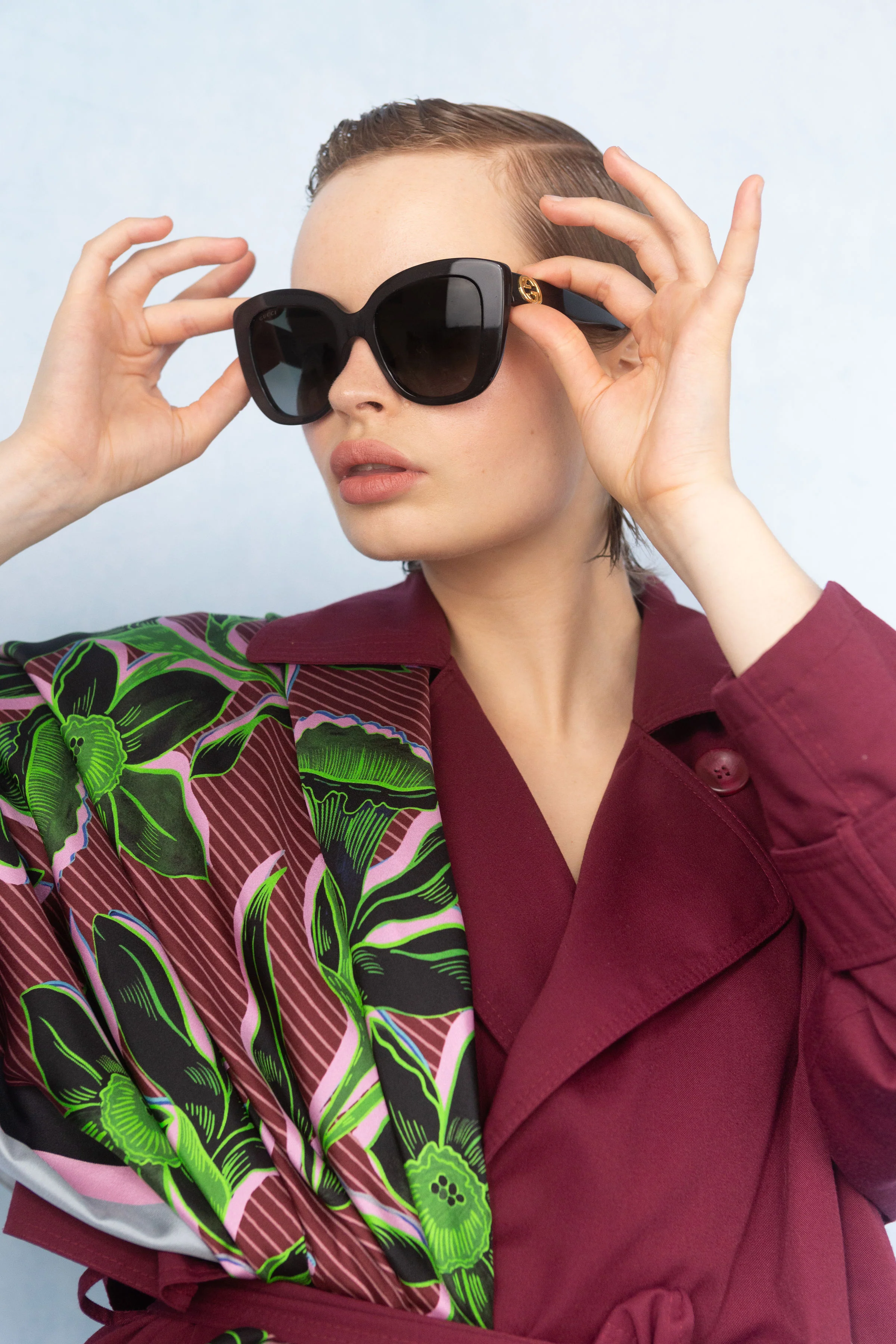 "LES FLEURS" STATEMENT SCARF - Image 5